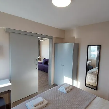 Droushia Holiday * Dhrousha