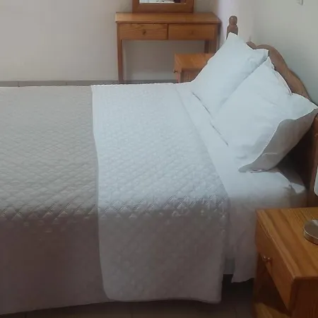Droushia Apartman *